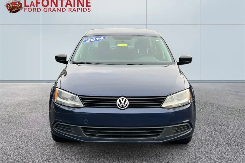 2014 Volkswagen Jetta 2.0 S photo 1