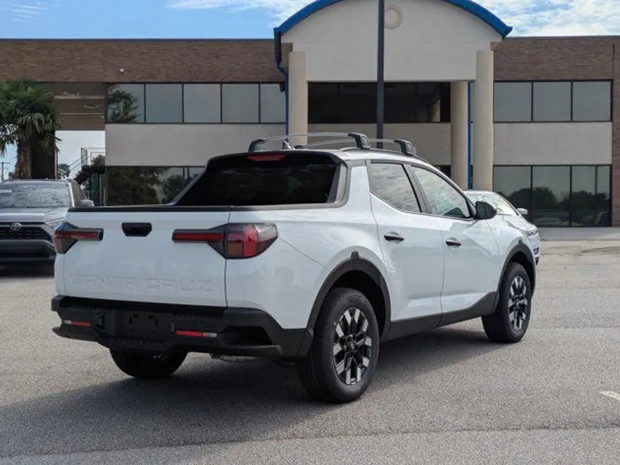 2026 Hyundai Santa Cruz SEL photo 1