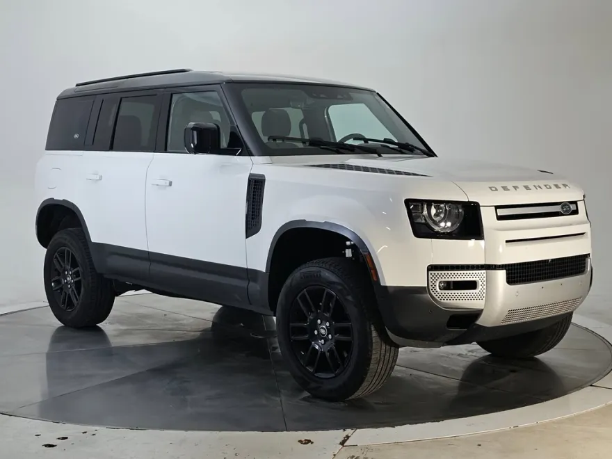 2023 Land Rover Defender 110 S photo 1
