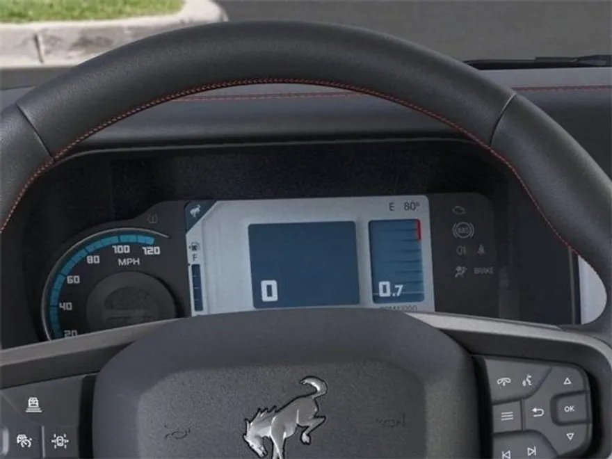 2025 Ford Bronco First Edition photo 12