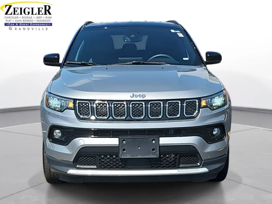 2023 Jeep Compass Limited photo 1
