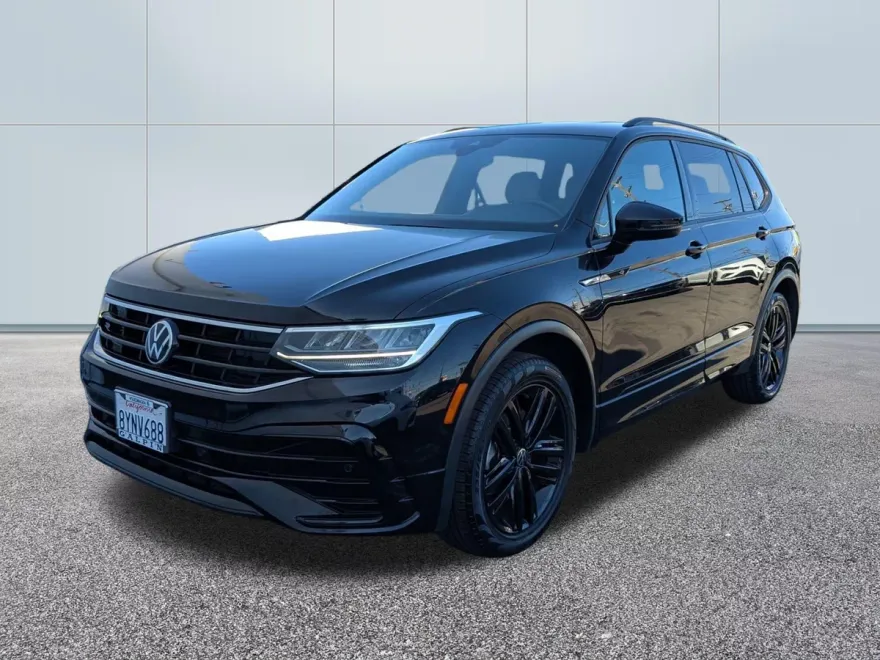 2022 Volkswagen Tiguan SE R-Line Black photo 1