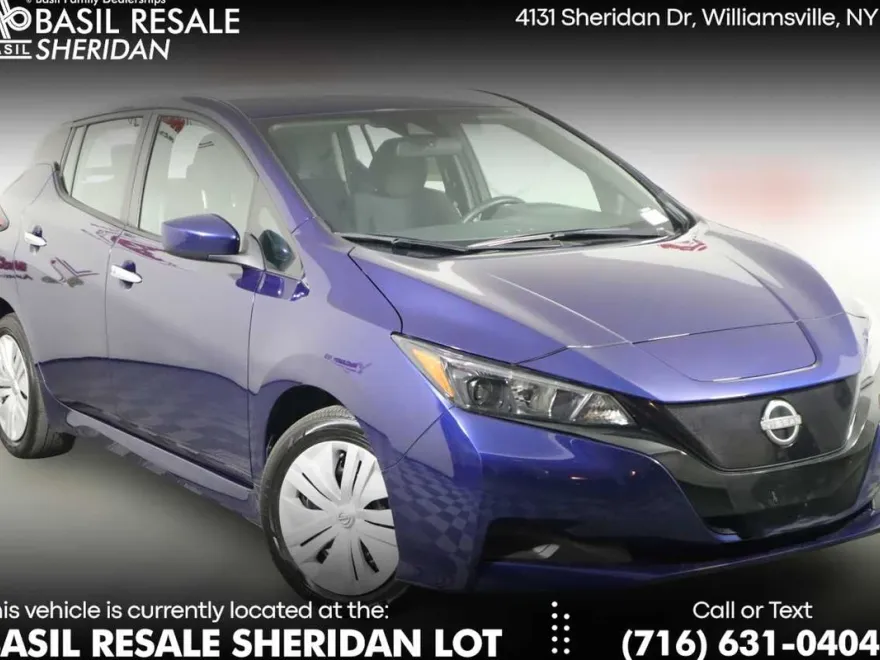 2025 Nissan Leaf S photo 1