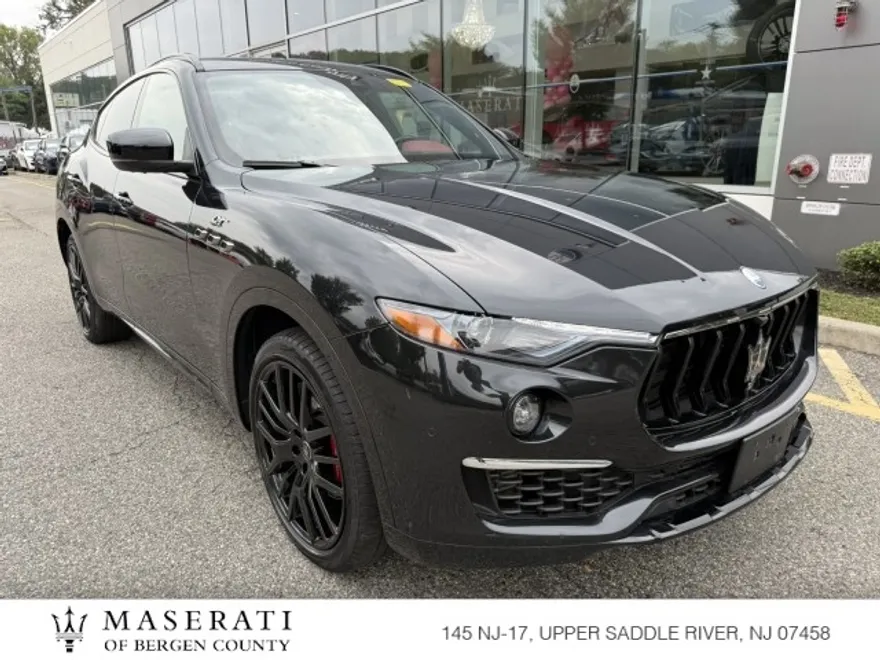 2022 Maserati Levante GT photo 1