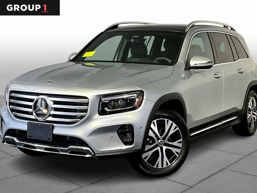 2025 Mercedes Benz GLB 250 4MATIC photo 1