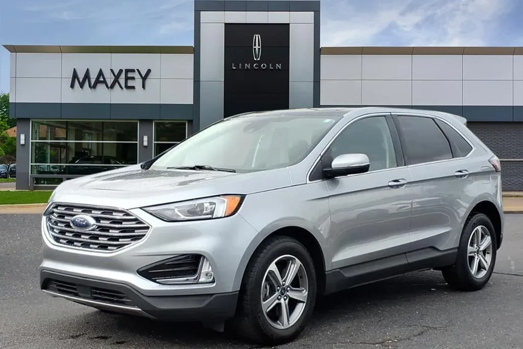 2020 Ford Edge SEL photo 1