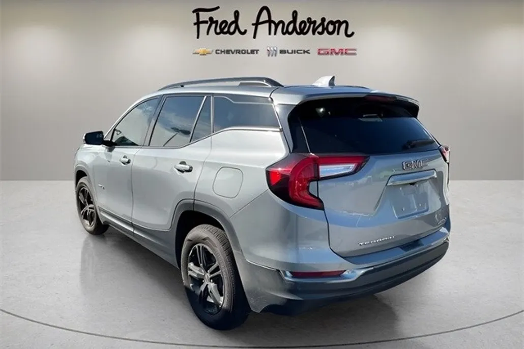 2024 Gmc Terrain AT4 photo 1