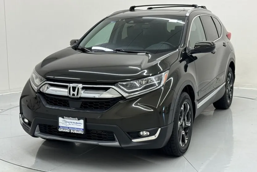 2018 Honda CR-V Touring photo 1