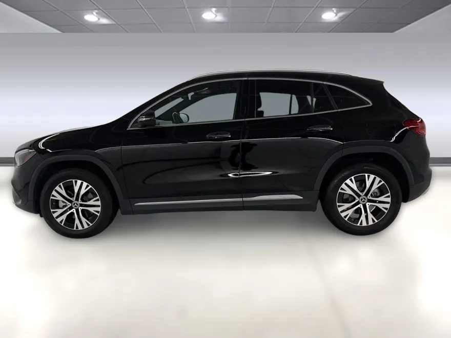 2025 Mercedes Benz GLA 250 photo 1