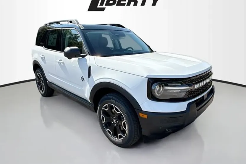 2025 Ford Bronco Sport Outer Banks photo 1