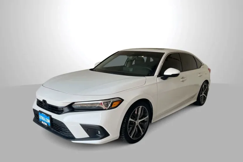 2023 Honda Civic Touring photo 1