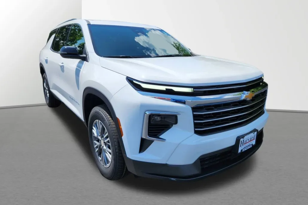 2025 Chevrolet Traverse photo 1