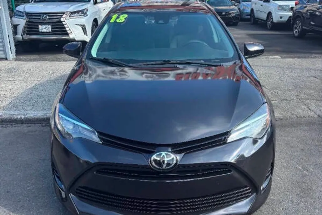 2018 Toyota Corolla XLE XSE photo 1