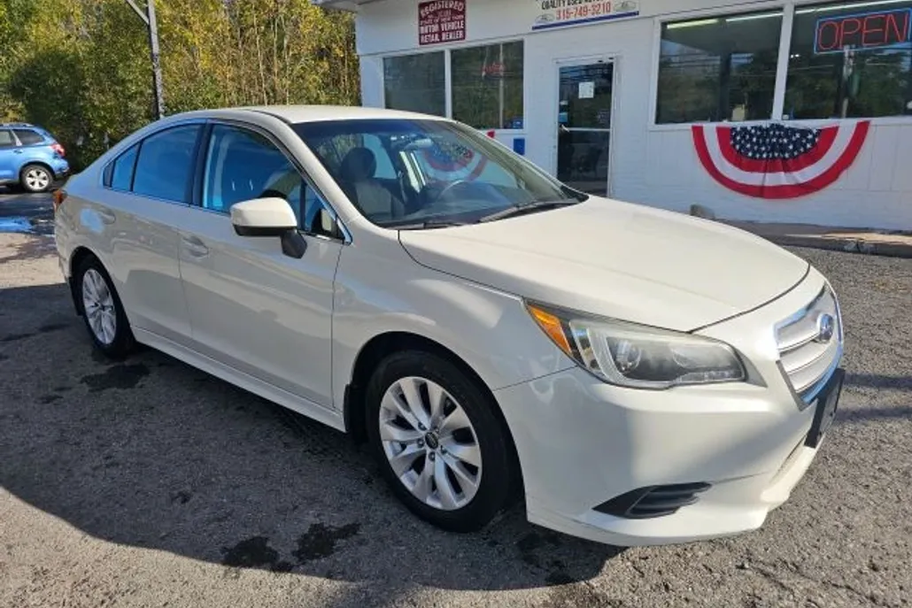 2016 Subaru Legacy 2.5i Premium photo 1