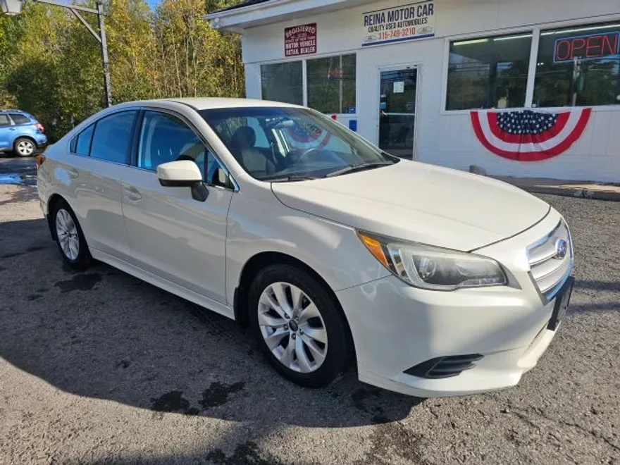 2016 Subaru Legacy 2.5i Premium photo 1