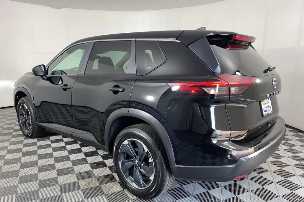 2025 Nissan Rogue SV photo 1