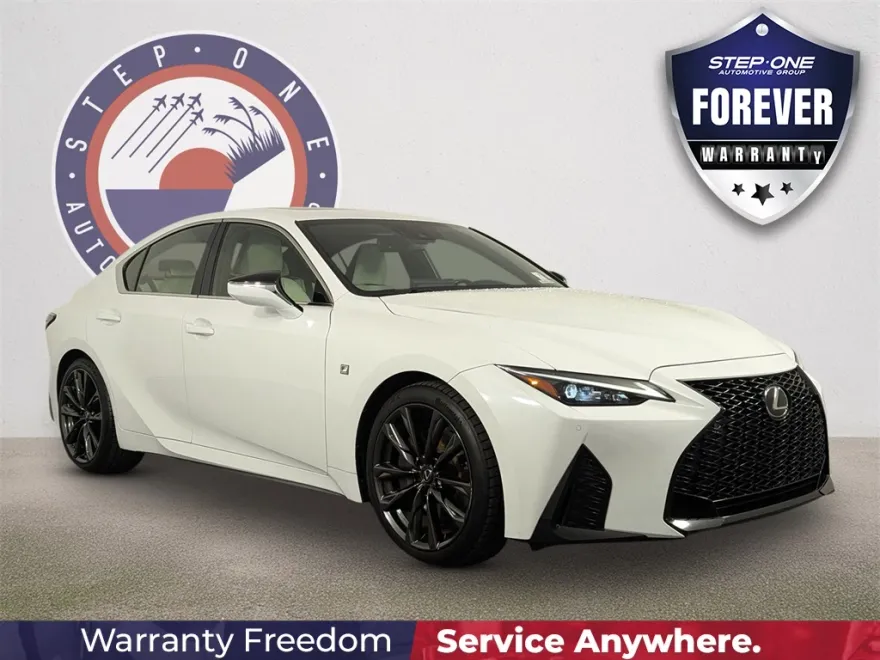 2022 Lexus IS 350 F SPORT photo 1