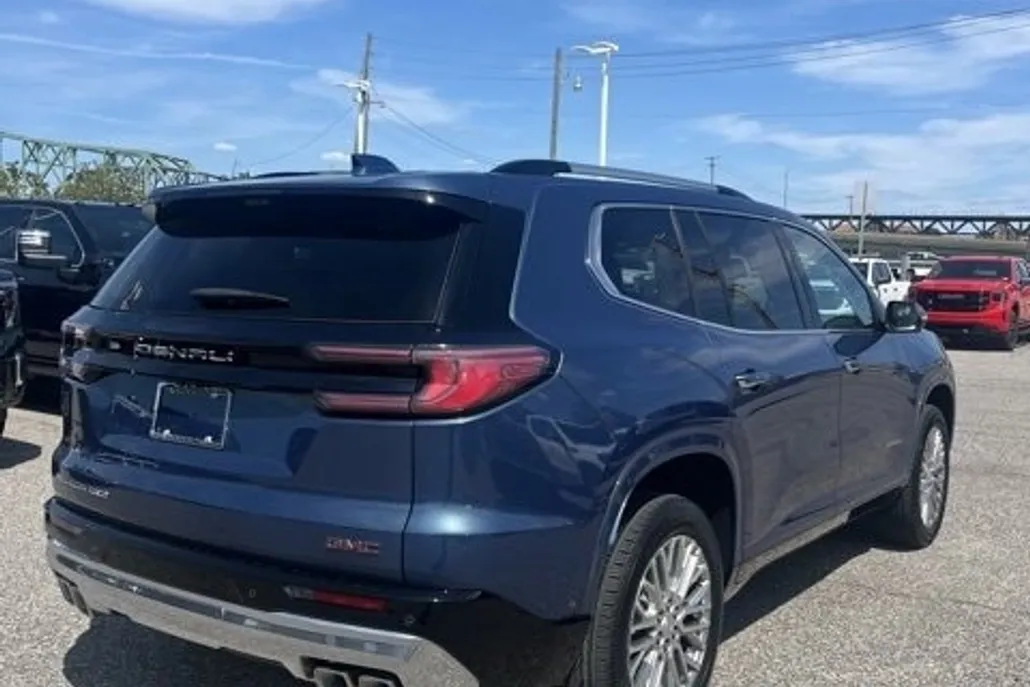 2026 Gmc Acadia Denali photo 1