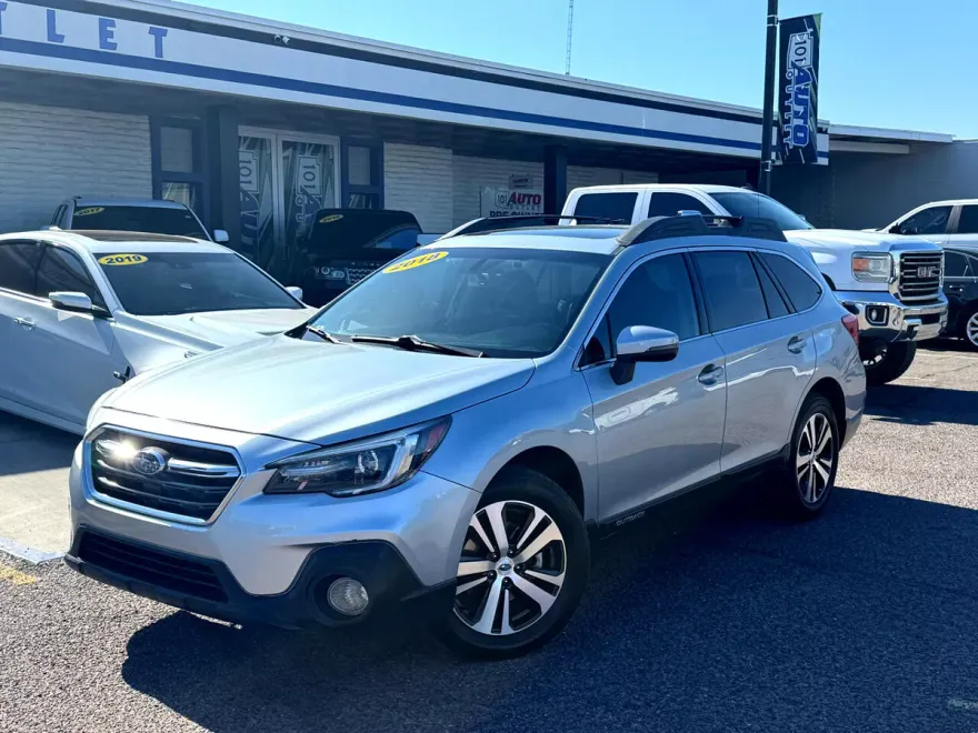2018 Subaru Outback 2.5i Limited photo 1
