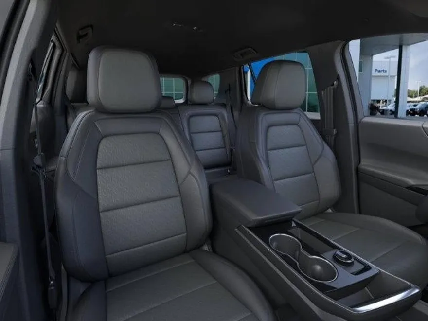2026 Chevrolet Equinox LT photo 1