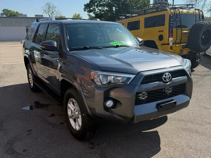 2014 Toyota 4Runner SR5 4WD photo 1