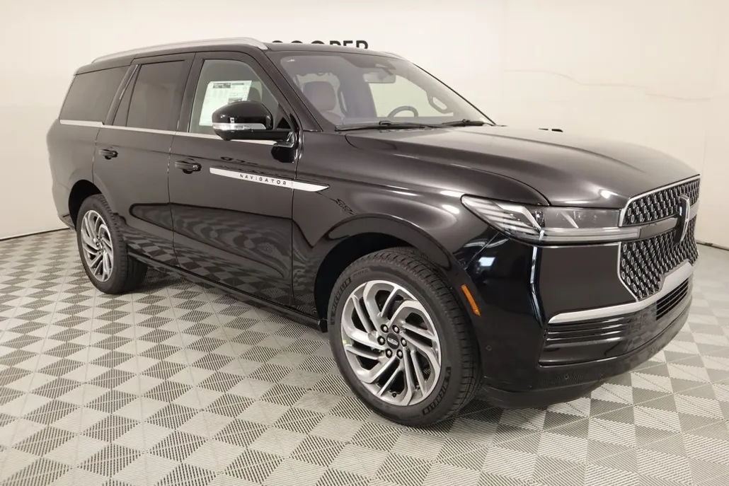 2025 Lincoln Navigator Reserve photo 1