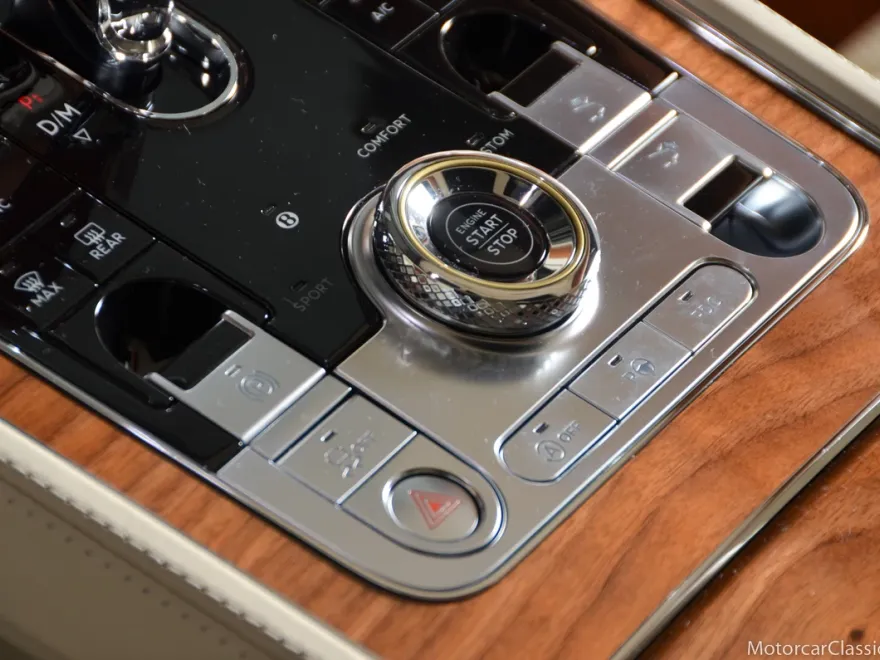 2022 Bentley Continental V8 photo 32