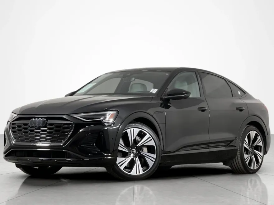 2024 Audi Q8 E-tron line Prestige photo 1