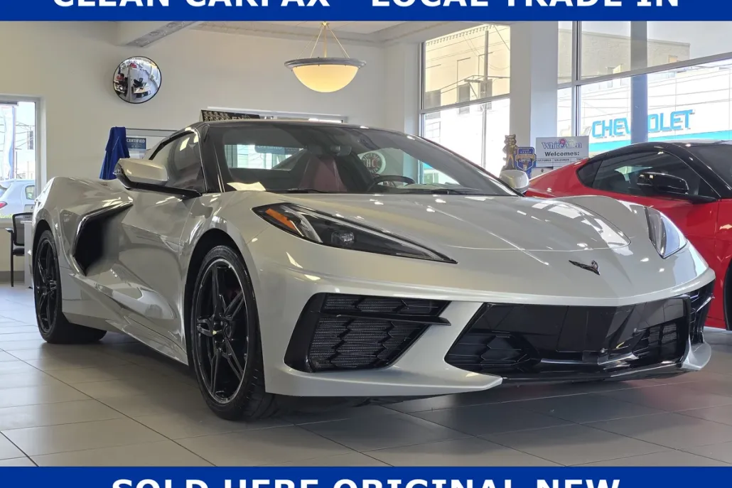 2021 Chevrolet Corvette 1LT Convertible photo 1