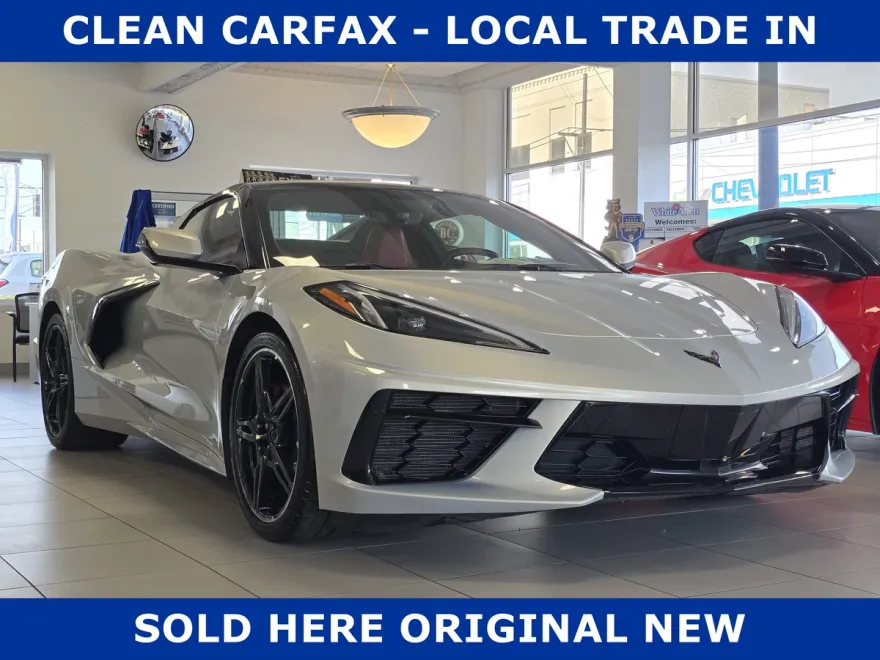 2021 Chevrolet Corvette 1LT Convertible photo 1