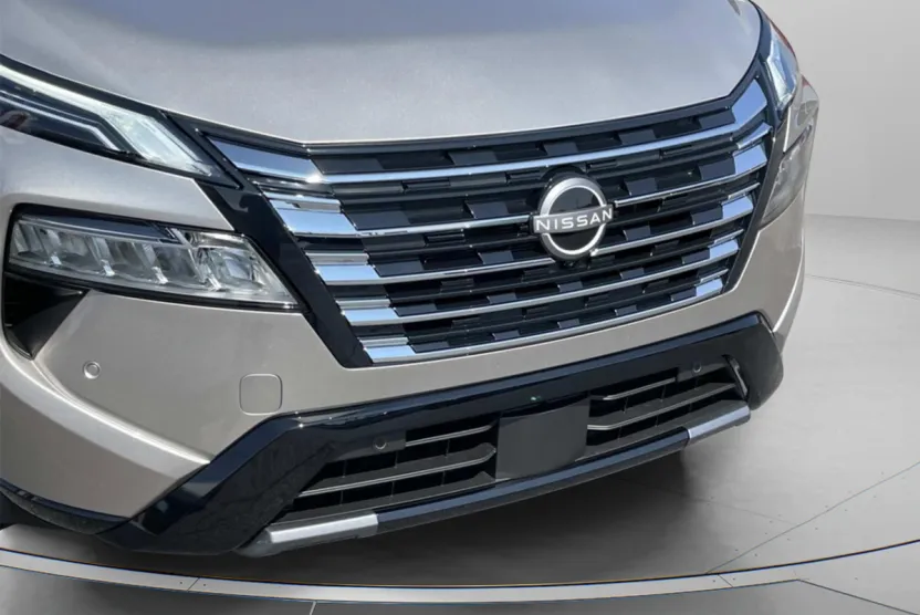 2026 Nissan Rogue Platinum photo 1