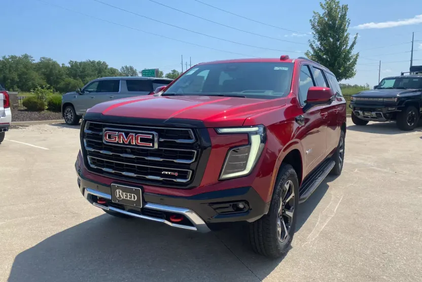 2025 Gmc Yukon XL AT4 photo 1
