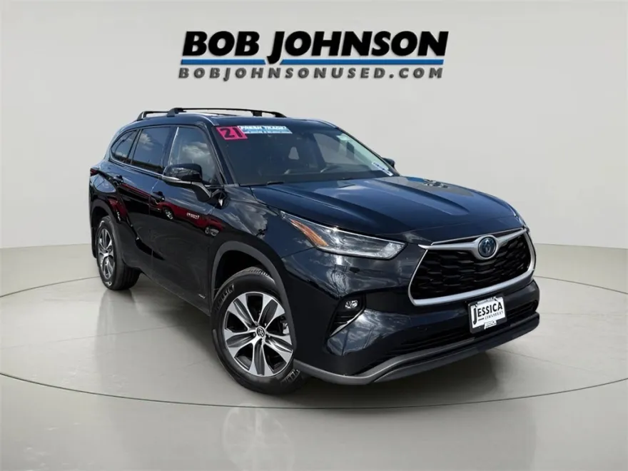 2021 Toyota Highlander Hybrid XLE photo 1