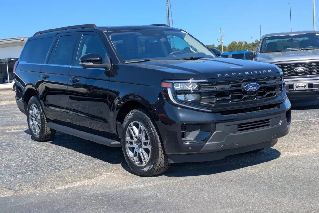 2025 Ford Expedition MAX photo 1