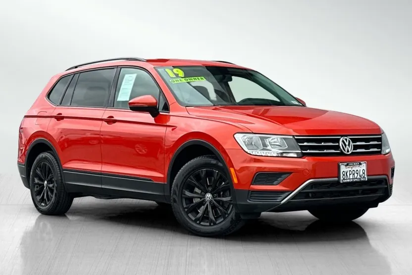 2019 Volkswagen Tiguan S photo 1