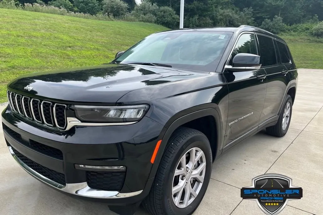 2022 Jeep Grand Cherokee Limited photo 1