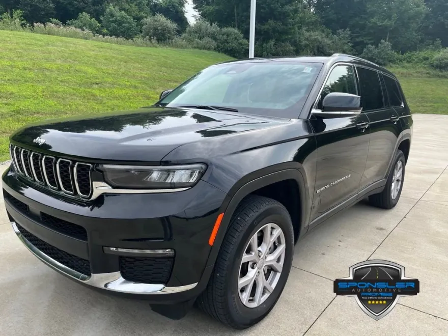 2022 Jeep Grand Cherokee Limited photo 1