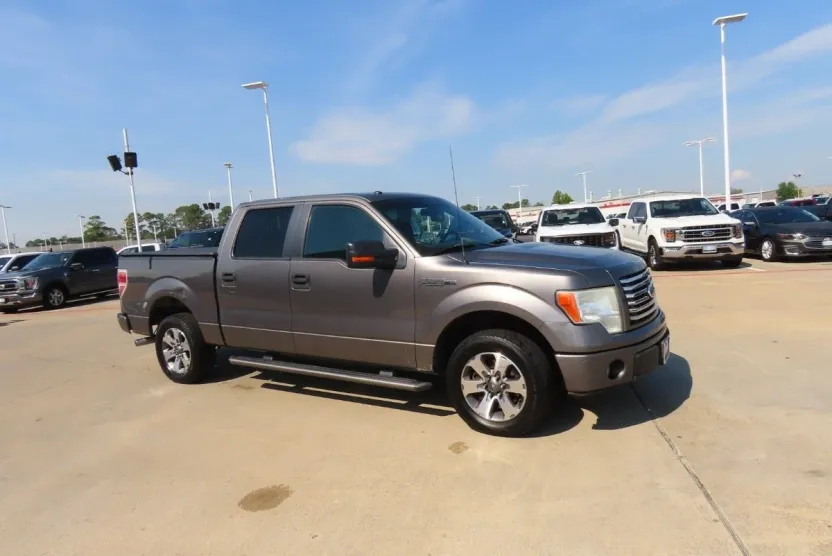 2012 Ford F-150 XL photo 1