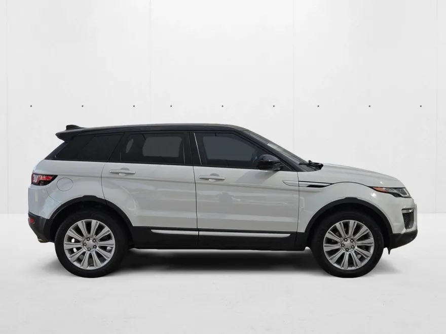 2016 Land Rover Range Rover Evoque HSE photo 1