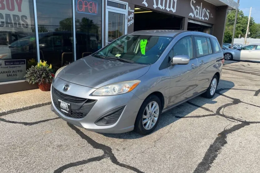 2014 Mazda Mazda5 Sport photo 1
