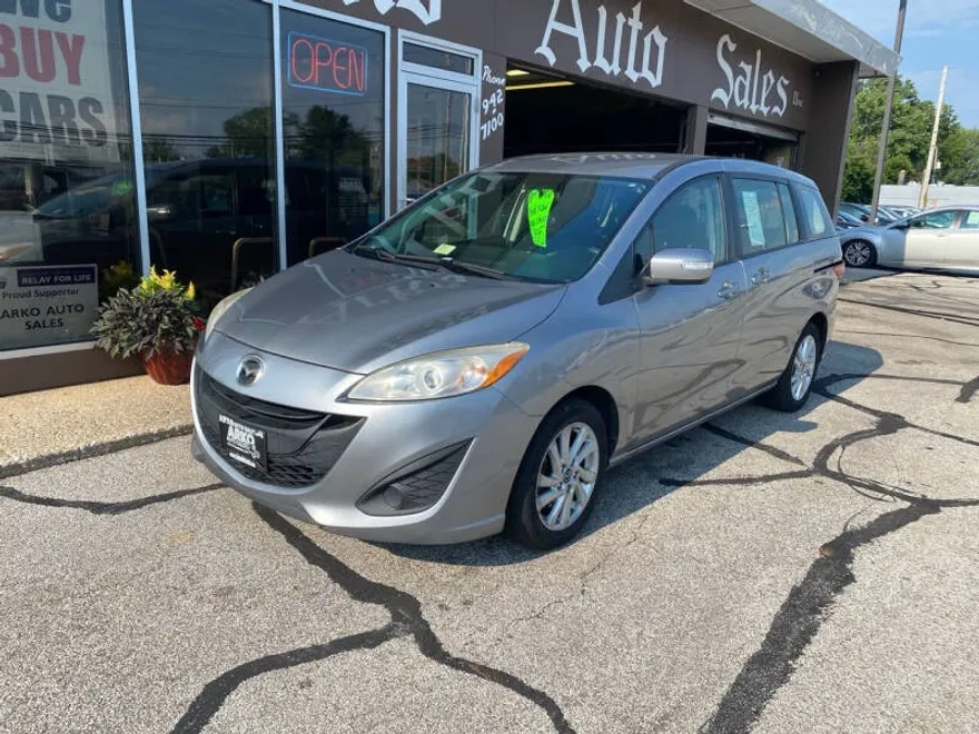 2014 Mazda Mazda5 Sport photo 1