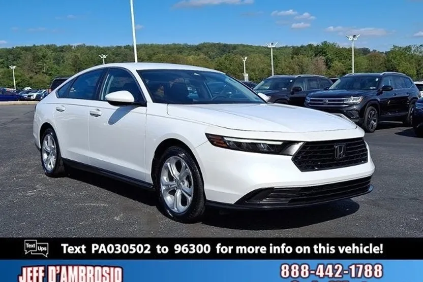 2023 Honda Accord LX photo 1