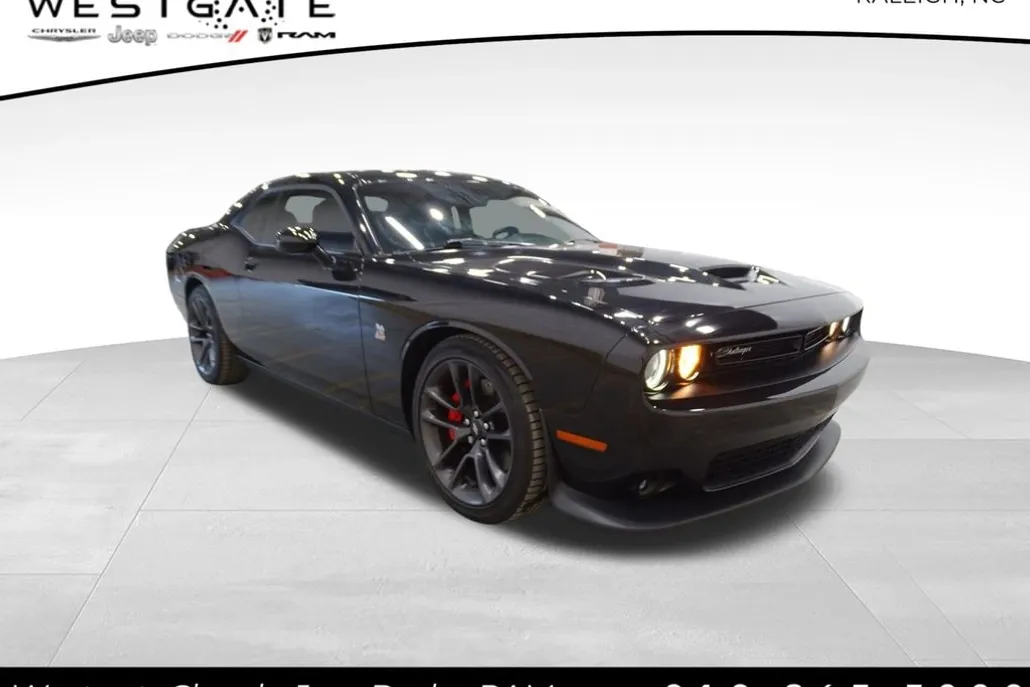 2021 Dodge Challenger R/T Scat Pack photo 1