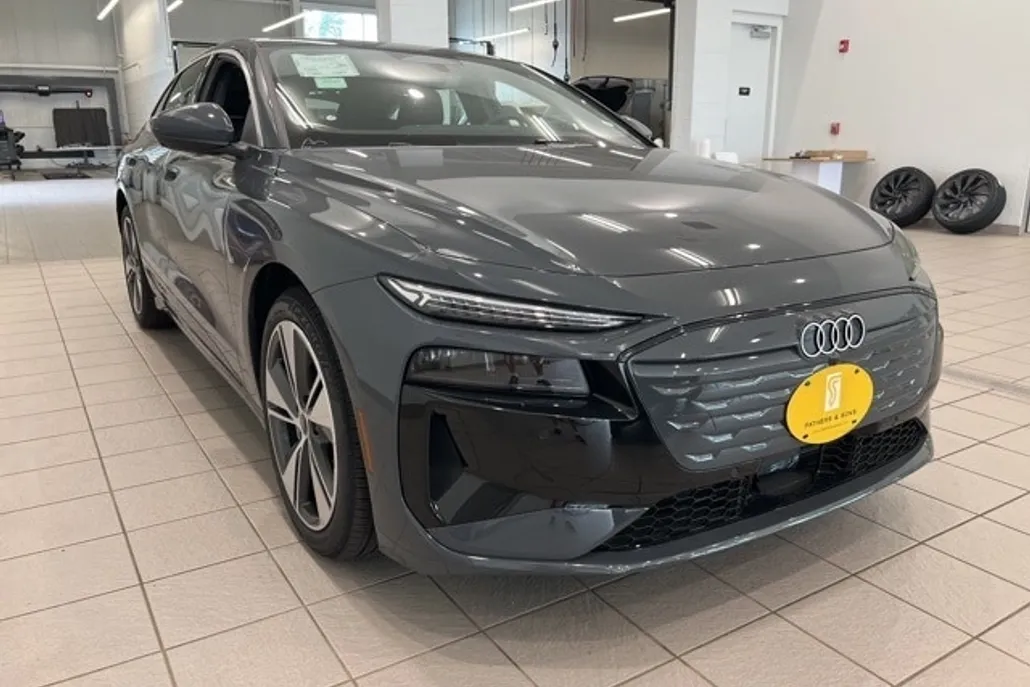 2025 Audi A6 Quattro Premium Plus photo 1