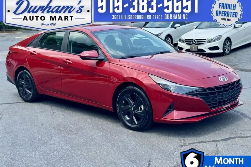 2023 Hyundai Elantra SEL photo 1
