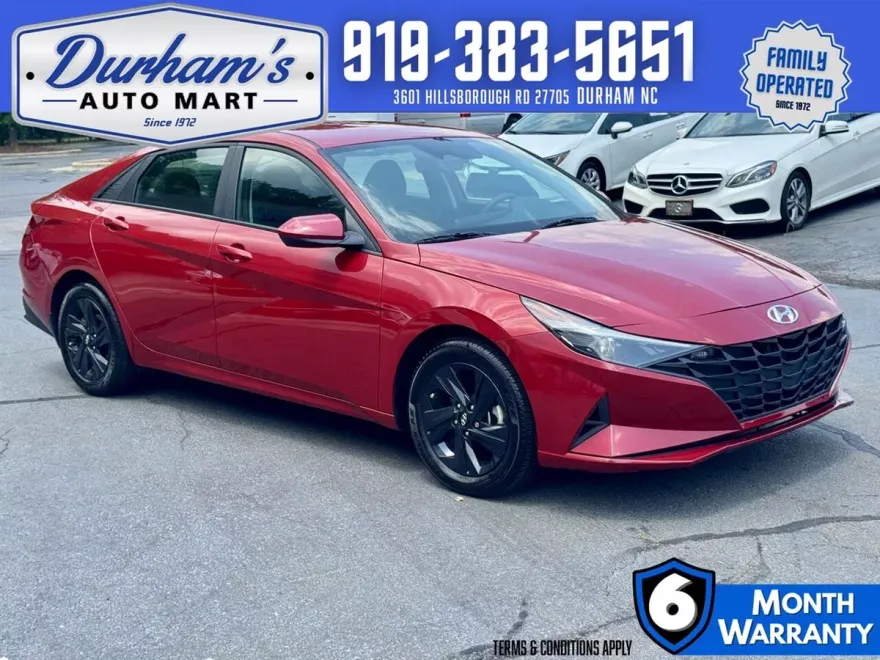 2023 Hyundai Elantra SEL photo 1