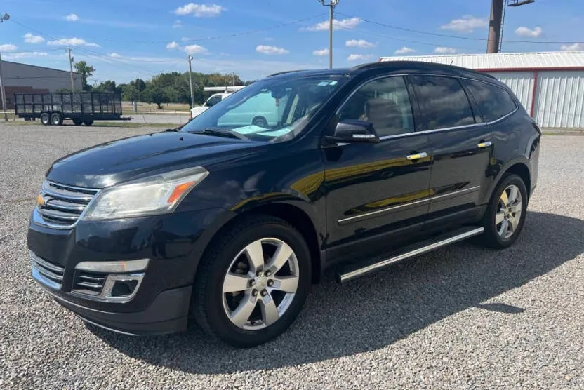 2013 Chevrolet Traverse LTZ photo 1