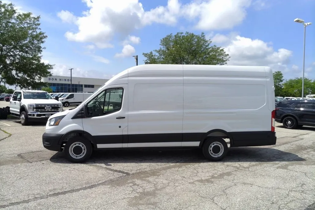 2025 Ford Transit Cargo Van photo 1
