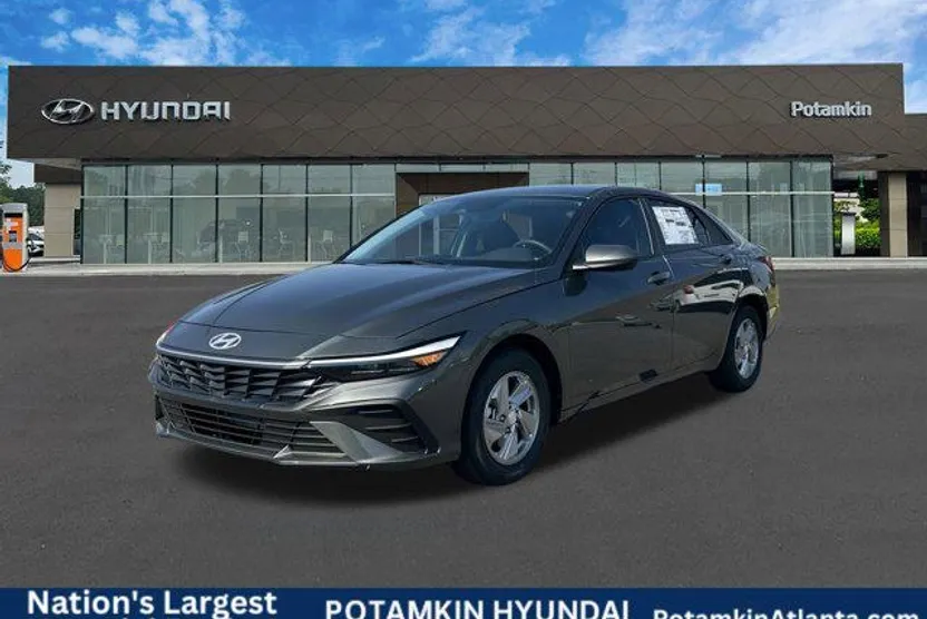 2025 Hyundai Elantra SE photo 1
