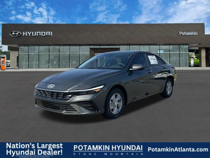 2025 Hyundai Elantra SE photo 1